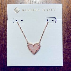 Kendra Scott Ari Heart Pendant